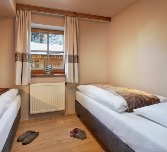 Getrennte Betten im Kinderzimmer